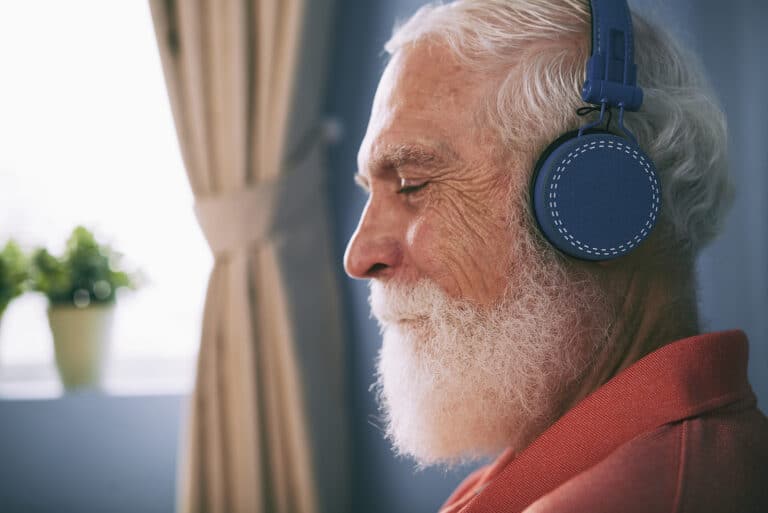 Alzheimer’s home care encourages stimulating activities that help seniors with dementia stay engaged, uplifted, and connected.